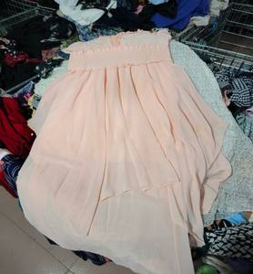 Vestido de Seda Usado de Primera Calidad al por Mayor, Elegante Traje de Noche de Seda para Cenas Formales, Ceremonias y Viajes - Product Image 4