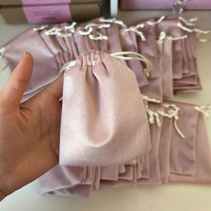 Wholesale Soft Velvet Packaging <b>Pouch</b> Custom Luxury Velvet <b>Drawstring</b> <b>Pouch</b> With Logo Printing - Product Image 1
