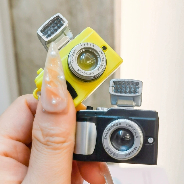 Mini LED Camera Flashlight Woven Square Eco-Friendly Light Keychain Fashionable PVC Gift Stylish