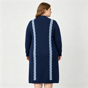 <span class=keywords><strong>Cardigan</strong></span> Lungo da <span class=keywords><strong>Donna</strong></span> Invernale con Ricamo a Treccia <span class=keywords><strong>Blu</strong></span> Chiaro, Design OEM dalla Fabbrica di Guangzhou - Product Image 2