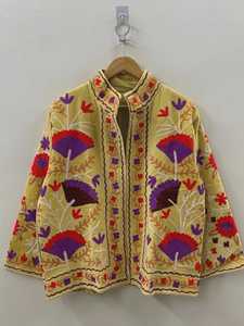 Chaqueta Corta Bordada a Mano con Terciopelo Suzani, Estilo Bohemio Étnico, Abrigo de Invierno para Mujer, Ropa Exterior de Boutique de la India - Product Image 2