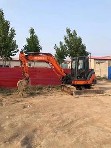 Mini-excavatrice Hitachi ZX65 d'occasion à prix avantageux, peinture d'origine, bon état, faible consommation de carburant, pour exportation mondiale - Product Image 1
