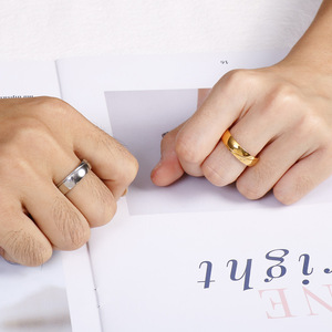 Bague de fiançailles en acier inoxydable de style coréen Design Couple Anneaux de couple frais <span class=keywords><strong>pour</strong></span> hommes et femmes simples intégrés - Product Image 4