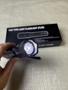 Lampe torche tactique portable 1101 conçue pour les femmes, haute puissance, batterie rechargeable Ni-MH, lumière blanche, corps en plastique, promotionnelle - Product Image 2