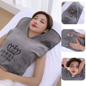 Toalla <span class=keywords><strong>Facial</strong></span> en Forma de U de Microfibra para Spa, con Logotipo Bordado Personalizado, para Esteticistas, Cosmetólogas y Masajistas - Product Image 2