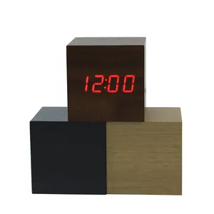 Jam Meja Kayu Kubus Digital LED Merah Kecil untuk Ruangan