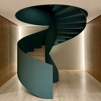Escalier en colimaçon compact Anewson pour grenier, sous-sol, petit espace, structure métallique durable, montage facile, système d'escalier en spirale