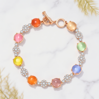 Pulsera con Piedras Ojo de Gato Redondas Multicolor, Bañada en Oro de 18K con Circonita Cúbica