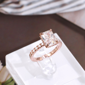 Tianyu <span class=keywords><strong>3ct</strong></span> Radiant Crushed Ice Cut <span class=keywords><strong>Moissanite</strong></span> Ringen Zilver Sterling 925 18k Witgouden Vergulde Fijne Sieraden <span class=keywords><strong>Moissanite</strong></span> Ring - Product Image 4