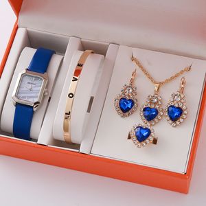 Ensemble de montres à quartz pour femmes élégantes, bijoux en forme de cœur et bracelet, ensemble cadeau pour anniversaire et anniversaire de mariage - Product Image 4