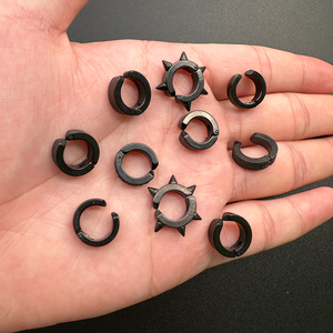 <span class=keywords><strong>Prix</strong></span> de gros Boucles d'oreilles clips en acier inoxydable non percées, style punk, avec croix pendante en zircon cubique, articulées, bijoux en gros - Product Image 4