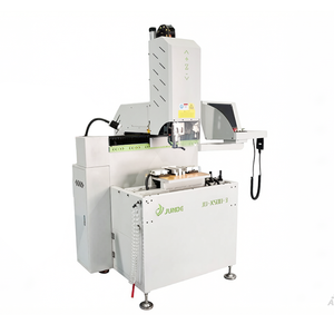Machine de perçage et de fraisage CNC 3 axes JUNDE pour la fabrication de cadres de fenêtres et de portes en aluminium et en bois, 500 mm, 9,8 kW - Product Image 2