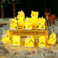 Nouvelle Décoration de Noël : Petite Maison en Résine Lumineuse Blanche, Ornements de Micro-Paysage, Cadeau