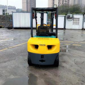 Low Price Komatsu 3-ton 3m Used Forklift with Fast Delivery Original Japanese Diesel Engine Internal Combustion Forklift - Product Image 3