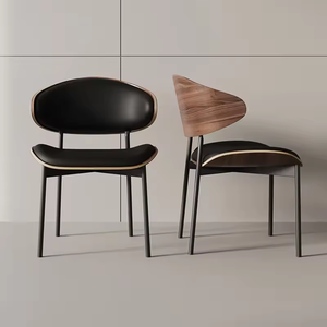 Silla de Comedor Moderna y Lujosa, Diseño Curvo con Estructura de Madera y Cuero PU Negro, Patas de Acero, Convertible para Sala de Estar o <span class=keywords><strong>Apartamento</strong></span> - Product Image 2