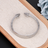 Gelang Perak Lapis OEM/ODM JXX Model Baru Desain Claw Setting untuk Wanita