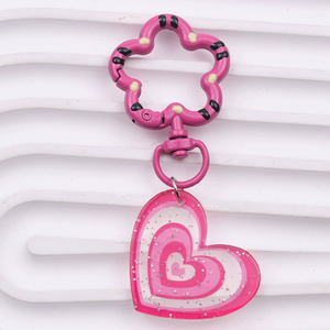 Nouveau porte-clés en acrylique personnalisé en forme de cœur, léger et simple, avec impression UV, idéal pour la Saint-Valentin, cadeau de fête élégant et abordable - Product Image 3