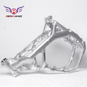 Cadre en alliage d'aluminium 6061 forgé et poli de l'usine <span class=keywords><strong>Renhang</strong></span> pour le système de carrosserie de la moto Storm Bee, norme internationale - Product Image 1