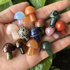 प्राकृतिक हाथ नक्काशीदार फेंगशुई क्रिस्टल मशरूम मिश्रण क्वार्ट्ज क्रिस्टल मशरूम सबसे सस्ता प्राकृतिक मिनी क्रिस्टल नक्काशीदार पत्थर मशरूम - Product Image 3