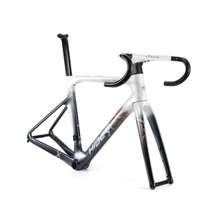 Nueva <span class=keywords><strong>Bicicleta</strong></span> <span class=keywords><strong>de</strong></span> Carretera y Gravel 700C con Cuadro <span class=keywords><strong>de</strong></span> Fibra <span class=keywords><strong>de</strong></span> Carbono Completo, Eje Pasante y <span class=keywords><strong>Componentes</strong></span> Metálicos Duraderos - Product Image 1