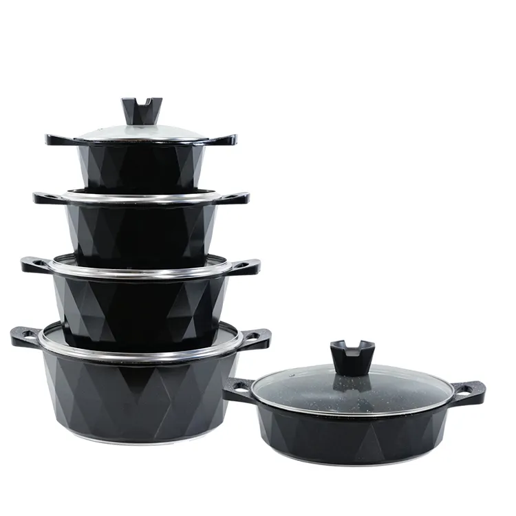 Juego de ollas de cocina negras de nuevo diseño, sartén de 20-32cm, juegos de 5 uds, utensilios de cocina, sartén de fundición a presión de aluminio