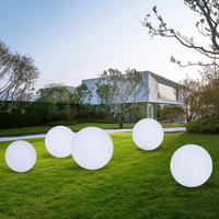 Lámpara Colgante LED Decorativa para Jardín, con Batería, para Exteriores, Restaurantes, Lámpara Colgante LED con Forma de Bola/Globo
