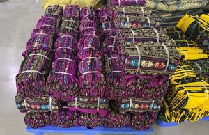 Fournisseur de tissus pour draps à approvisionnement stable, rouleau de tissu microfibre <span class=keywords><strong>100</strong></span> % <span class=keywords><strong>polyester</strong></span> imprimé par dispersion Sarong Batik, vente en gros - Product Image 4