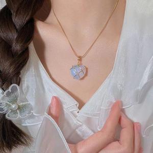 Collier pendentif Cœur <span class=keywords><strong>Château</strong></span> de Diamants <span class=keywords><strong>Barbie</strong></span>, enroulé de fil, pierre naturelle, acier inoxydable 316L, plaqué or 18K PVD, pour femme - Product Image 3