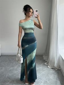 Vestidos al por mayor para mujer: Vestido ajustado de color contrastante estilo europeo y americano con hombro descubierto para comercio exterior. - Product Image 5