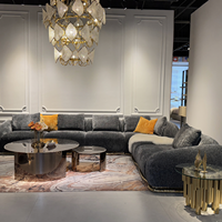 Canapé modulaire incurvé moderne de luxe en tissu texturé gris foncé avec base en cuivre pour hôtel, villa, salon