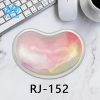 Repose-poignet en cristal transparent en forme de cœur, tapis de souris en silicone souple antidérapant pour la maison, le bureau, les jeux, comme décoration pour PC et ordinateur portable