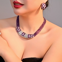 Ensemble de bijoux Ubai en gros : Colliers et parures élégantes pour femmes, accessoires de mode, collier et boucles d'oreilles au tempérament raffiné