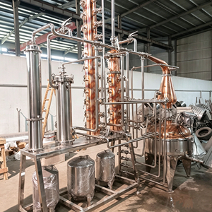 Équipement de distillation d'alcool <span class=keywords><strong>japonais</strong></span> personnalisé de 100 L avec 12 colonnes en cuivre et réservoirs de collecte en acier inoxydable - Product Image 5
