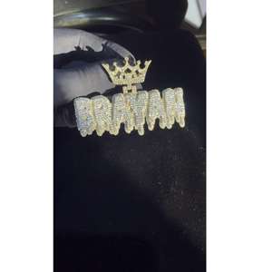 Colgante de Letra con Diamantes de Lujo de Alta Gama, Elaborado con Precisión, Accesorio Personalizado Más Vendido para Amantes de la Joyería de Moda - Product Image 1