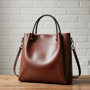 Bolso de hombro de cuero de diseñador más vendido para damas, con cierre seguro y atractivo y moderno, disponible al mejor precio del mercado. - Product Image 1