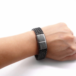 Yunnique – Bracelet à fermoir magnétique en acier titane noir, design géométrique, bijoux unisexes à la mode, cadeau - Product Image 4