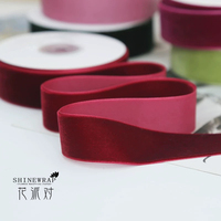 Ruban en velours Shinewrap à prix réduit, nouveau design, pour l'emballage de bouquets de fleurs, emballage de boîtes cadeaux de luxe, ruban 2,5 cm * 5Y