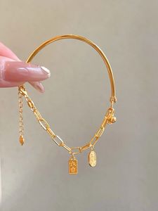 สร้อยข้อมือทองคำแท้ 24K 999 ยี่ห้อซินฟลาย ลักซ์ลรี่ จิวเวลรี่ แบบครึ่งวงกลมครึ่งสายโซ่ น้ำหนักประมาณ 8.5 กรัม - Product Image 4