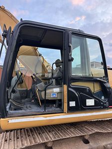 รถขุดตีนตะขาบ CAT 320D มือสอง เครื่องขุดไฮดรอลิกสำหรับงานก่อสร้าง - Product Image 4