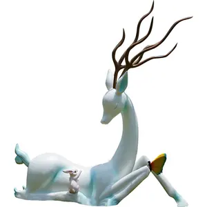 Скульптура в виде животного из стеклопластика со светодиодной подсветкой в натуральную величину, статуя оленя из смолы для украшения сада