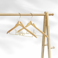 Cintre de mariage en métal pour mariée et marié, design flexible, tolérance de haute précision, marque OEM personnalisable, emballage individuel