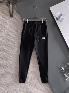 Completo Tuta Sportiva da Uomo 2 Pezzi <span class=keywords><strong>Dolce</strong></span> & <span class=keywords><strong>Gabbana</strong></span>: Giacca con Cappuccio Tinta Unita e Pantaloni Jogger con Elastico e Coulisse in Vita - Outfit Coordinato di Lusso - Product Image 3