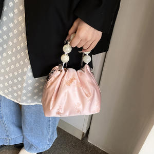 Sacs Femmes 2024 Nouvelle Mode Sac Nuage De Poche Chaîne Sac À Bandoulière - Product Image 2