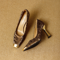 Escarpins à talons hauts style européen et américain, collection Printemps-Automne 2026, à bout carré métallisé, imprimé léopard, talons aiguilles, bout ouvert, pour femme