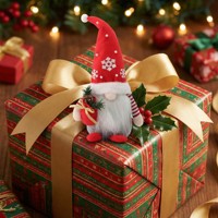 Décoration de Noël, poupée de Père Noël faite à la main tenant un cadeau, décoration de bureau à domicile, fournitures de fête de vacances, ornement de table assis