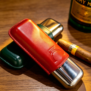 Estuche de Cigarros Portátil de Diseño Clásico con Acabado en Laca de Cuero, Humectante, para Viaje, con Capacidad para 2 Cigarros - Product Image 2