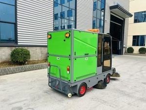 Barredora Eléctrica de Carreteras con Cabina Cerrada, Naranja y Gris, Limpiadora Industrial, Contenedor de 200L, 3-4 Horas de Autonomía - Product Image 3