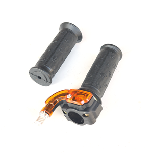 7/8 "22MM poignée torsadée accélérateur poignée pour <span class=keywords><strong>4</strong></span> <span class=keywords><strong>temps</strong></span> 43cc 47cc <span class=keywords><strong>49cc</strong></span> Mini vélo ATV <span class=keywords><strong>Quad</strong></span> poche fusée Pit Dirt Bike - Product Image 1