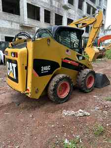 รถตักล้อยางขนาดเล็ก Caterpillar CAT 246C มือสอง ปั๊มไฮดรอลิก KYB Kawasaki เครื่องยนต์ดีเซล Cummins 3 ตัน ได้รับการรับรองมาตรฐาน CE - Product Image 3