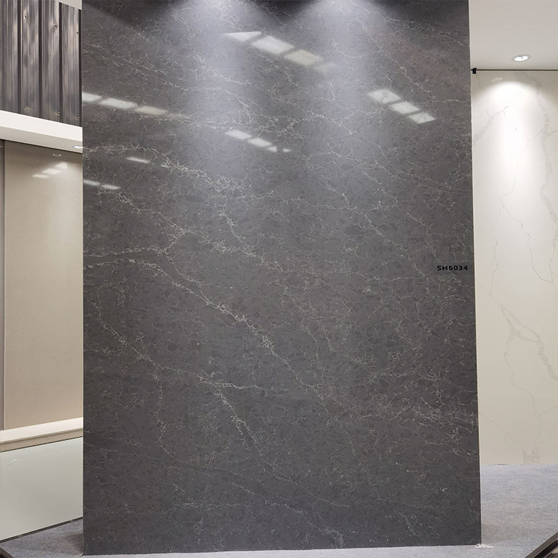 สีเทาเข้ม